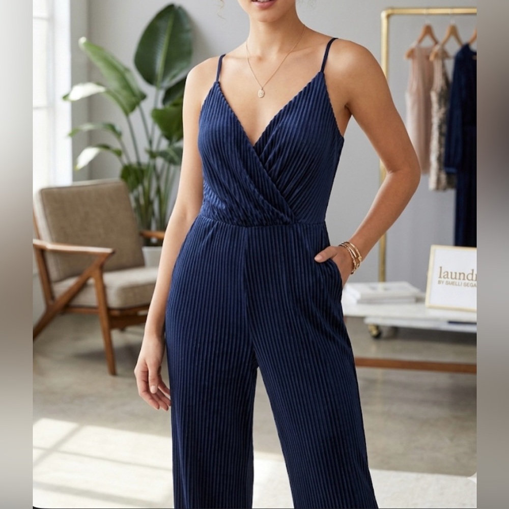 $175 Laundry By Shelli Segal Striped Navy Jumpsuit